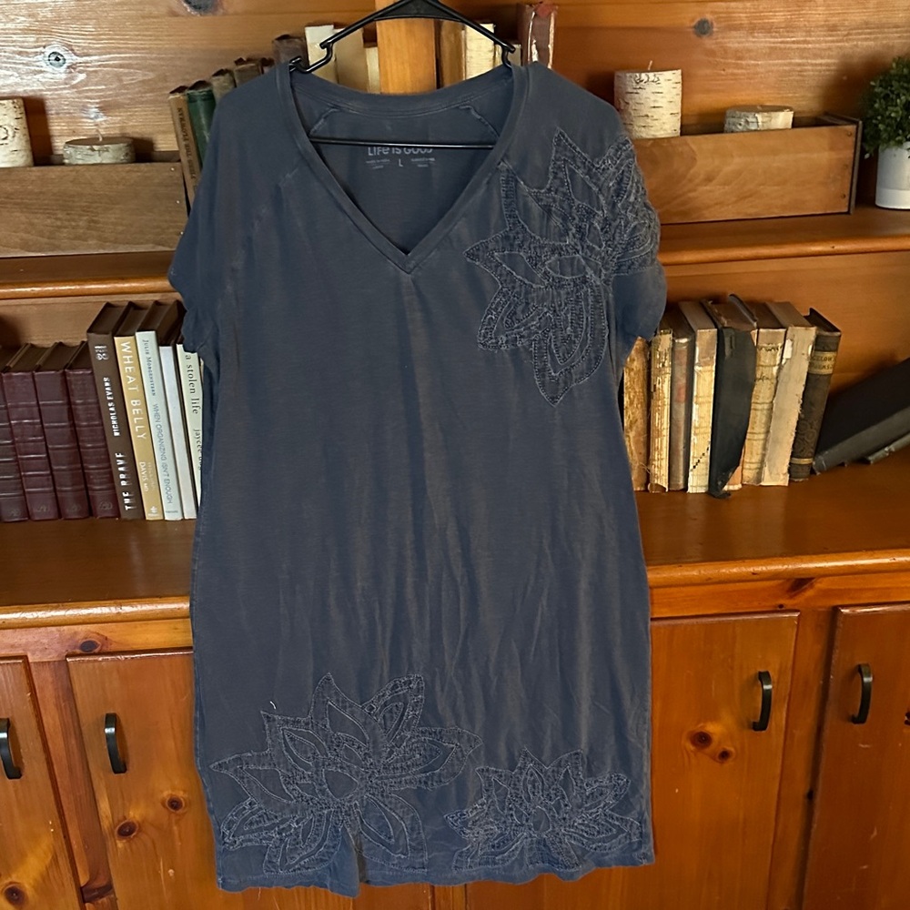 Life Is Good Women's Charcoal Blue Short Sleeve Dress Large